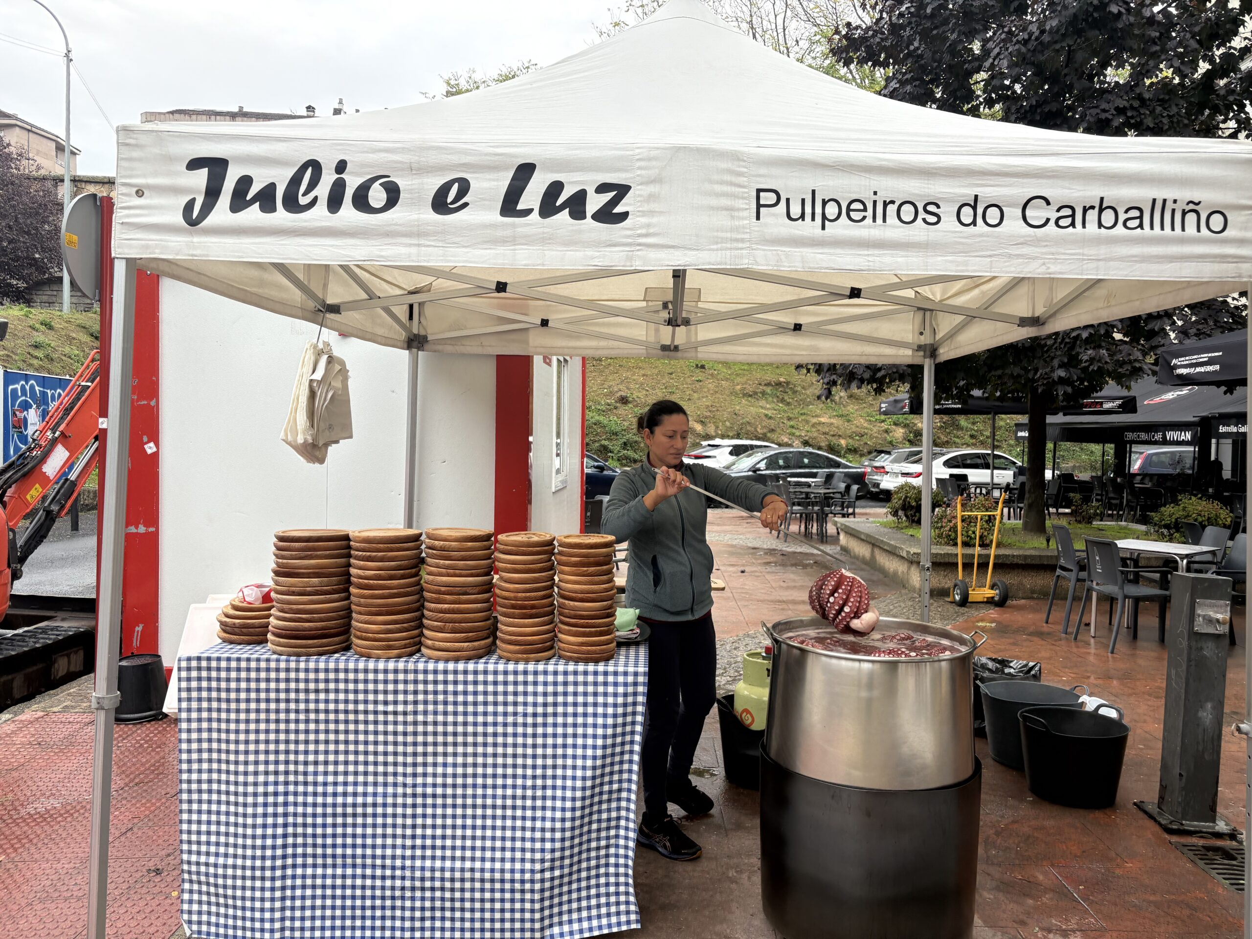 Pulperia Julio y Luz contacto